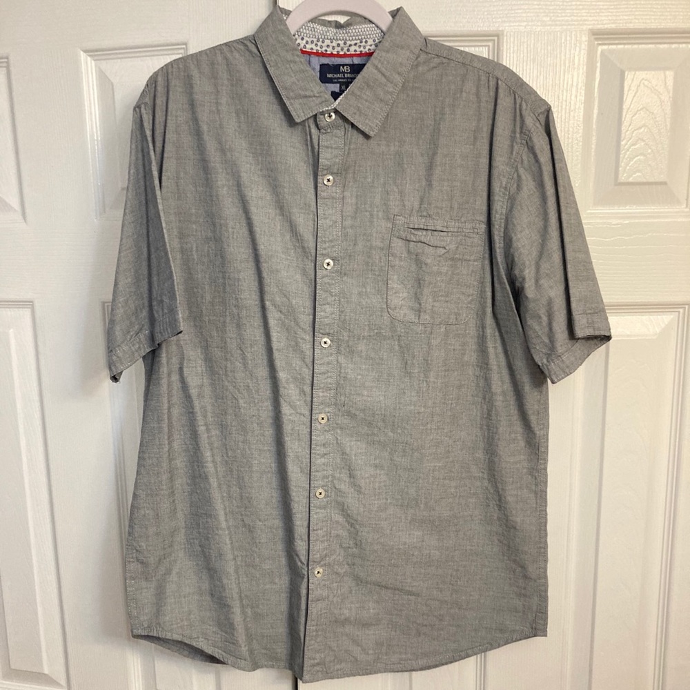 Men’s Casual Button Down Short Sleeve Shirt